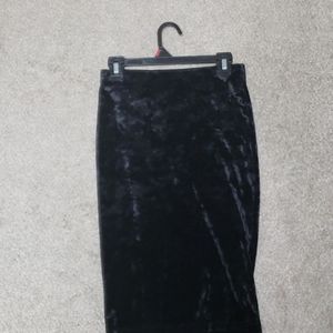 Velvet midi pencil skirt